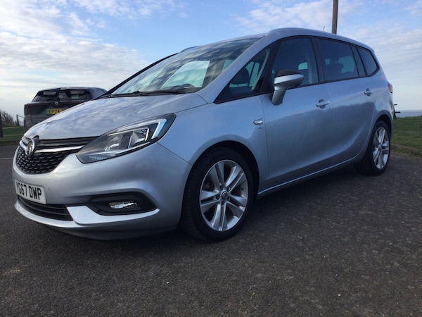 Used Vauxhall Zafira 2017 for sale - 74041525: Photo 2