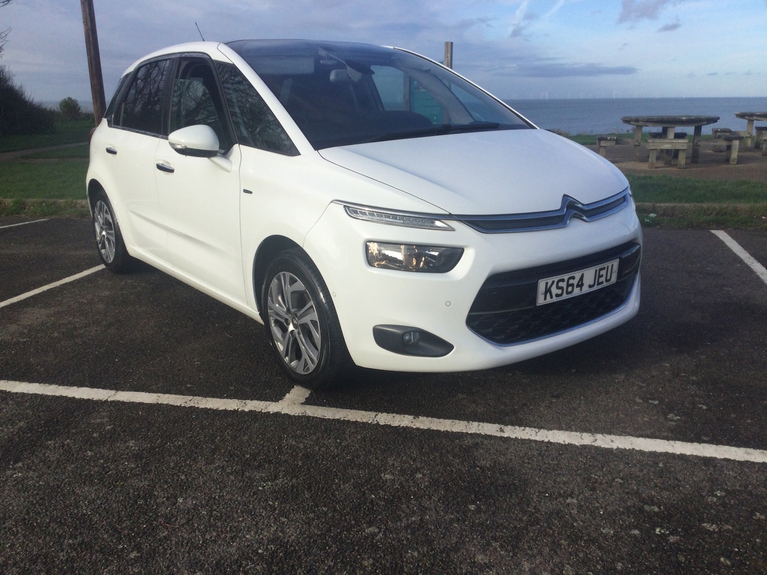 Used Citroen C4 Picasso 2014 for sale - 76835620: Photo 1