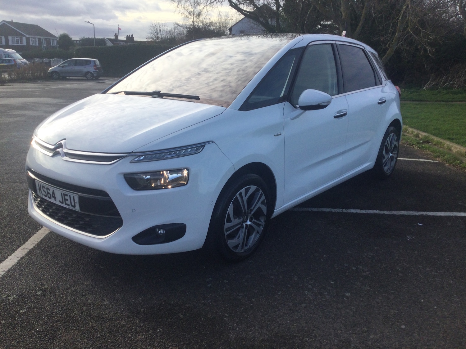 Used Citroen C4 Picasso 2014 for sale - 76835620: Photo 2
