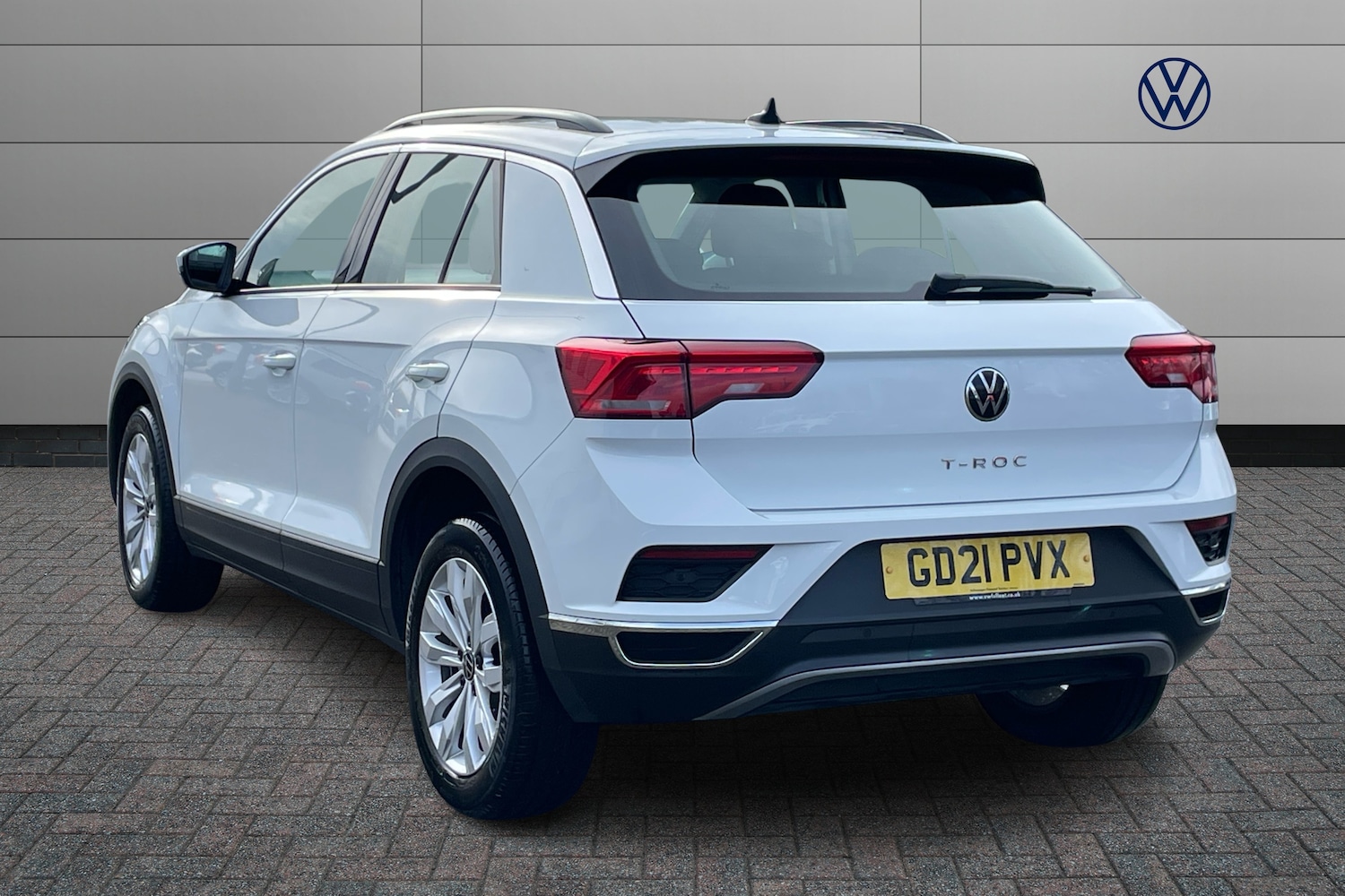 Used Volkswagen T-Roc 2021 for sale - 77685534: Photo 3