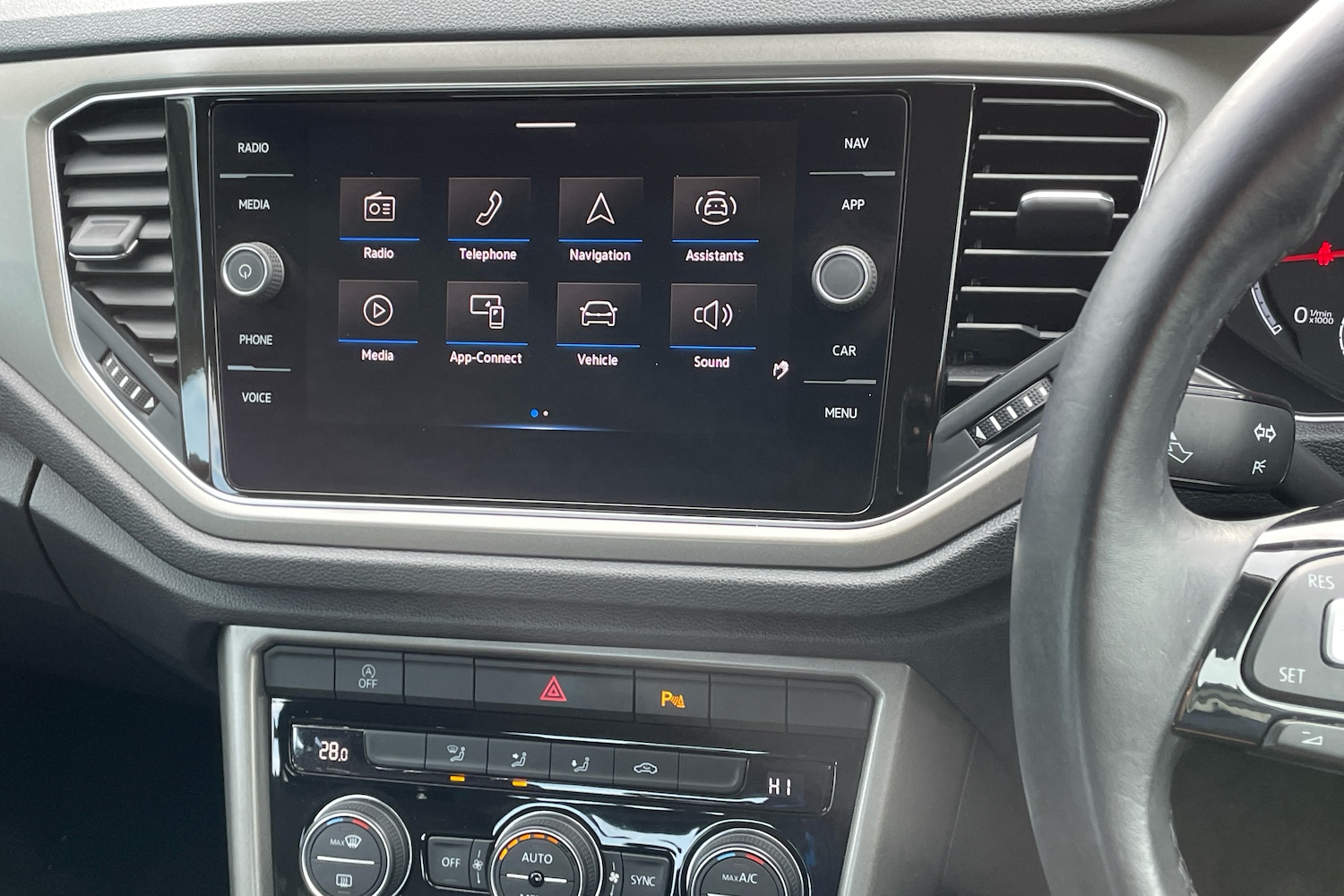 Used Volkswagen T-Roc 2021 for sale - 77685534: Photo 9