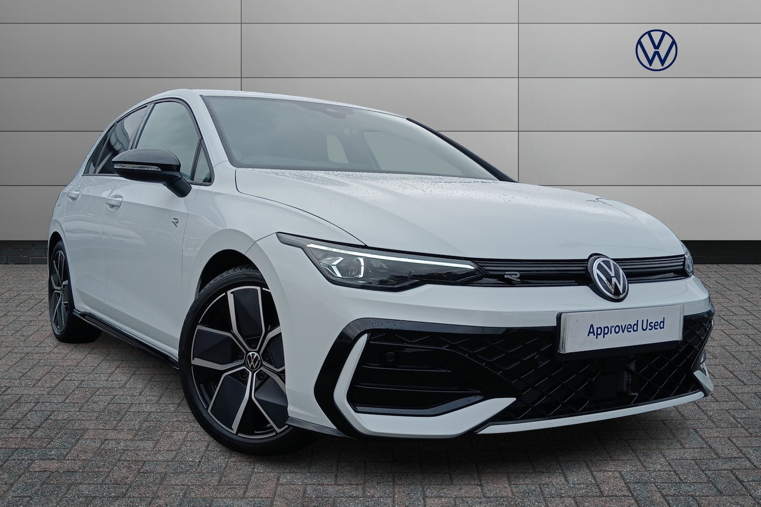 Used Volkswagen Golf 2025 for sale - 76679679: Photo 1