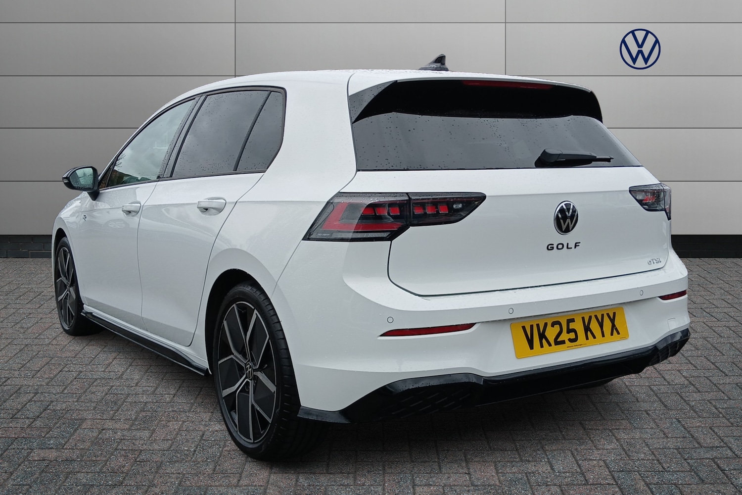 Used Volkswagen Golf 2025 for sale - 76679679: Photo 3