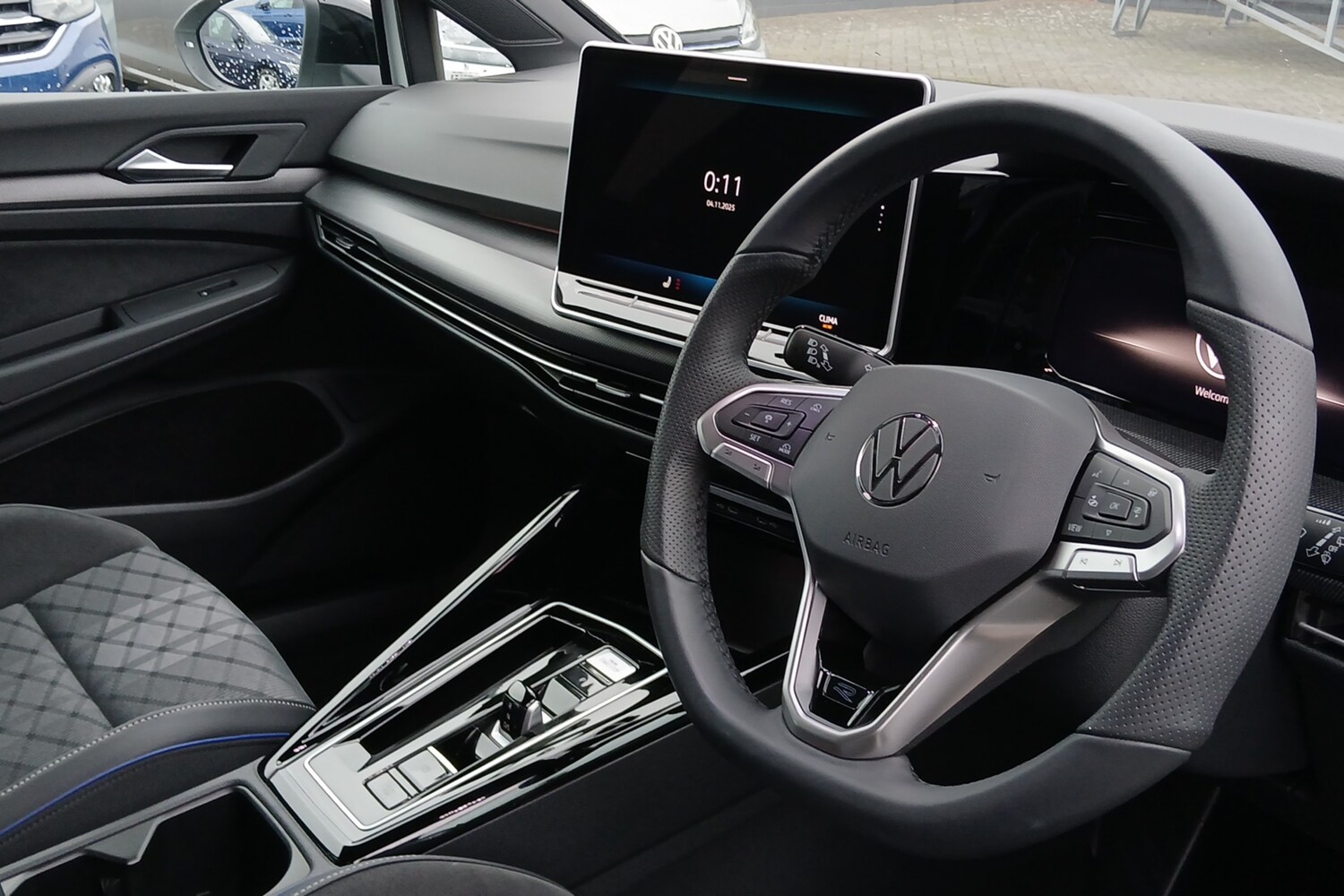 Used Volkswagen Golf 2025 for sale - 76679679: Photo 6