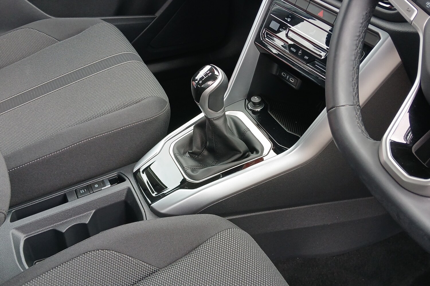 Used Volkswagen T-Roc 2024 for sale - 76677243: Photo 10