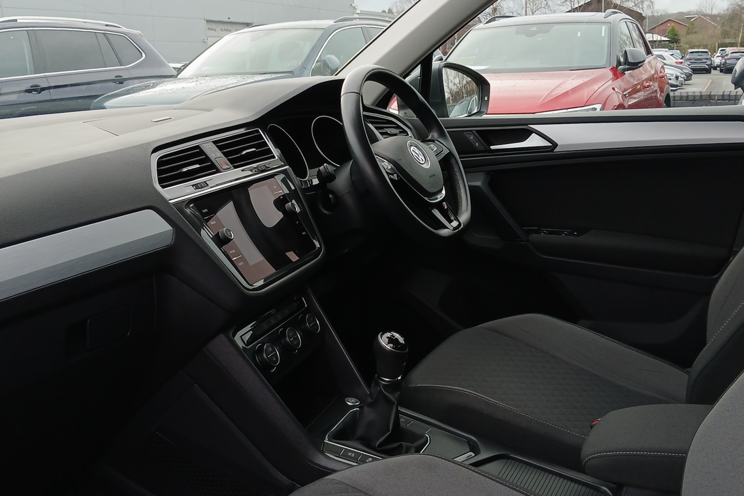 Used Volkswagen Tiguan 2019 for sale - 77315937: Photo 2