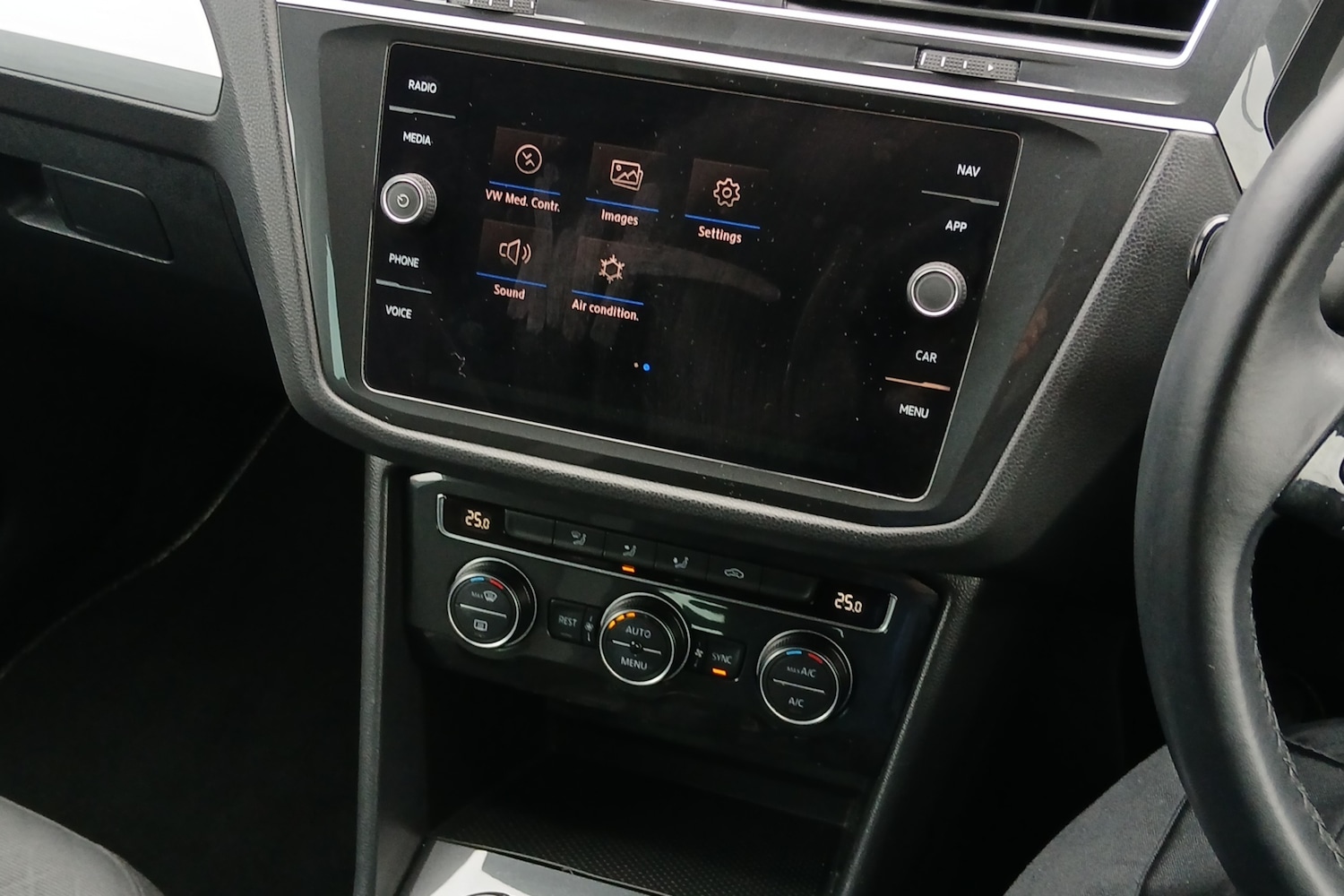 Used Volkswagen Tiguan 2019 for sale - 77315937: Photo 9