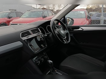 Used Volkswagen Tiguan 2019 for sale - 77785793: Photo