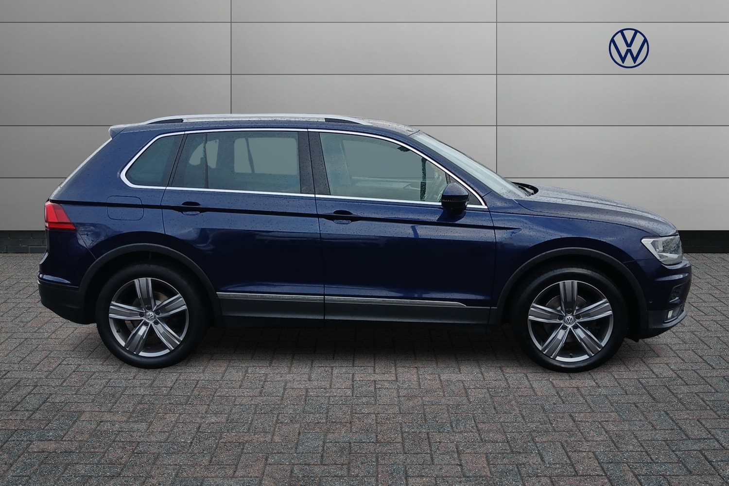 Used Volkswagen Tiguan 2019 for sale - 77785793: Photo 4