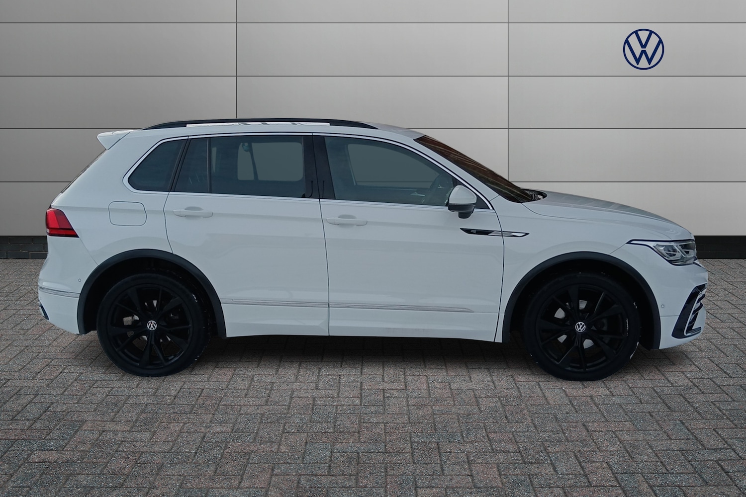 Used Volkswagen Tiguan 2023 for sale - 78118048: Photo 4