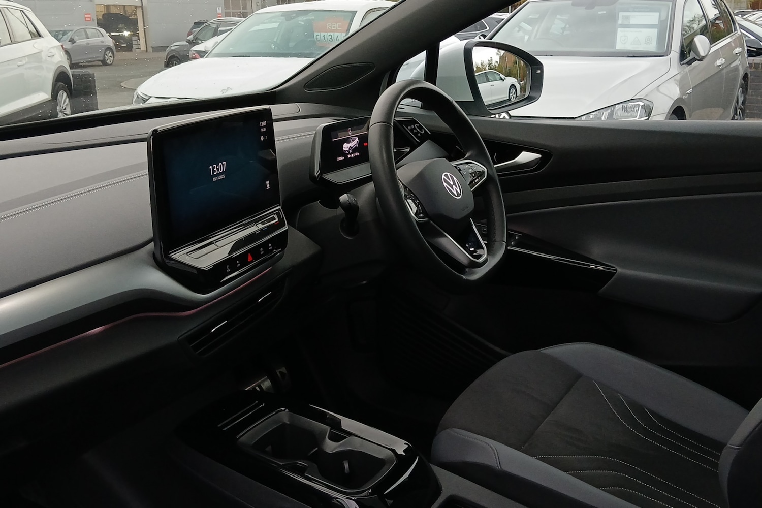 Used Volkswagen ID.5 2023 for sale - 76676357: Photo 2