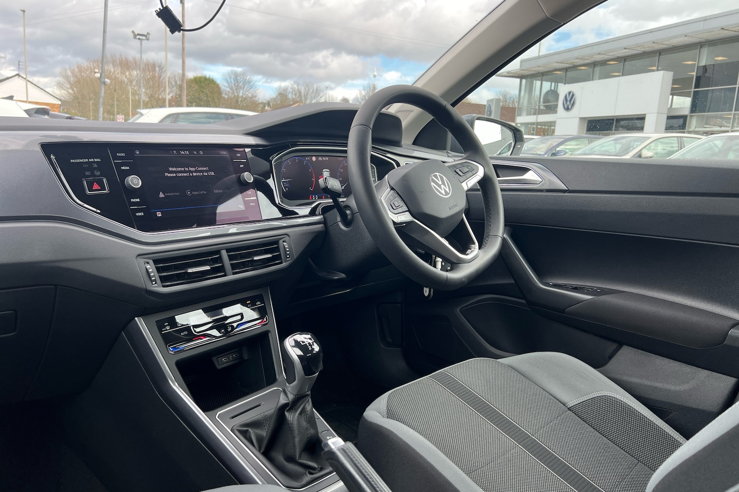 Used Volkswagen Polo 2022 for sale - 78137174: Photo 2