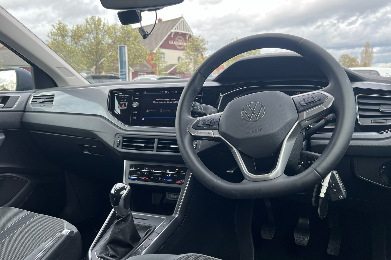 Used Volkswagen Polo 2022 for sale - 78137174: Photo 6