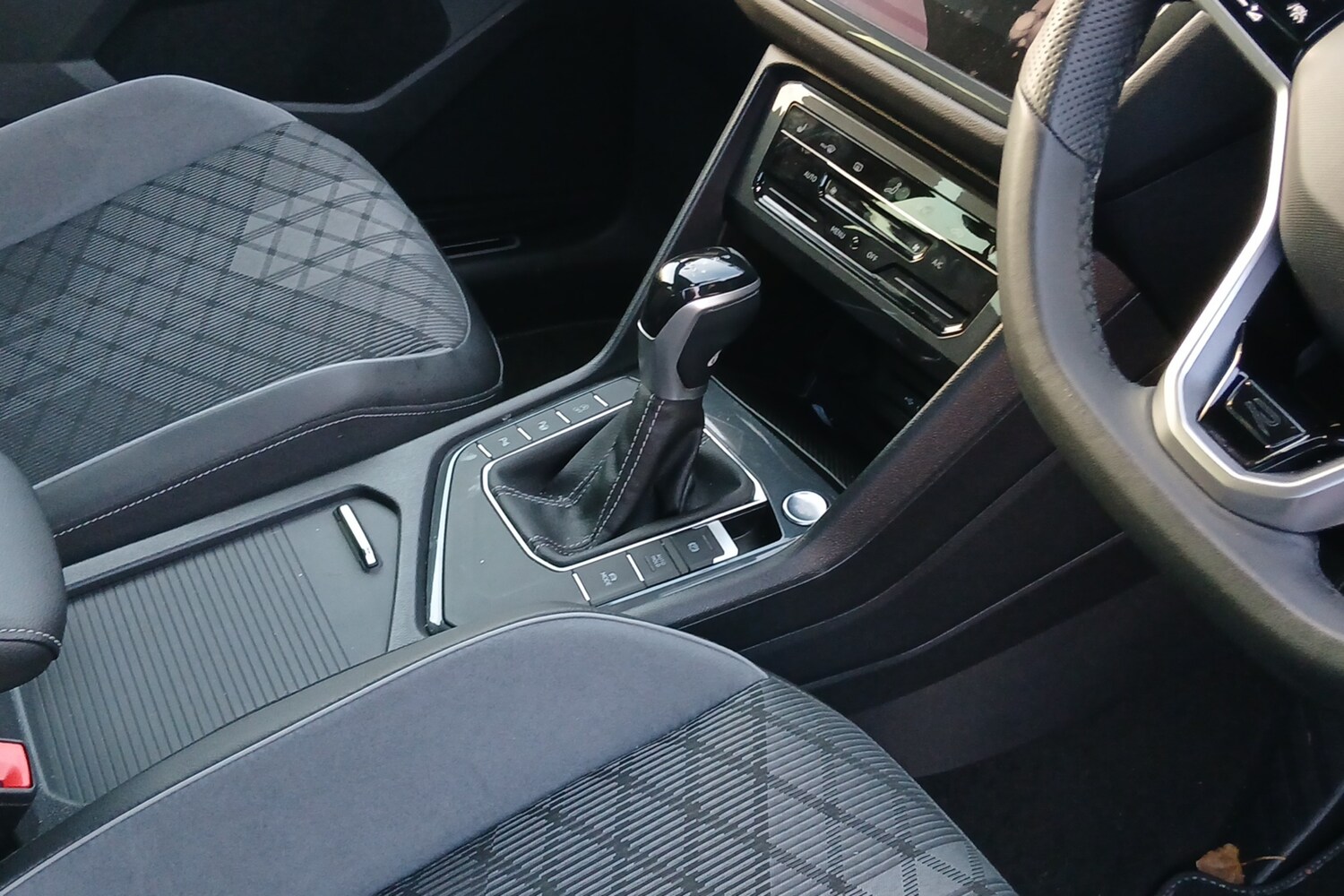 Used Volkswagen Tiguan 2024 for sale - 76677430: Photo 10