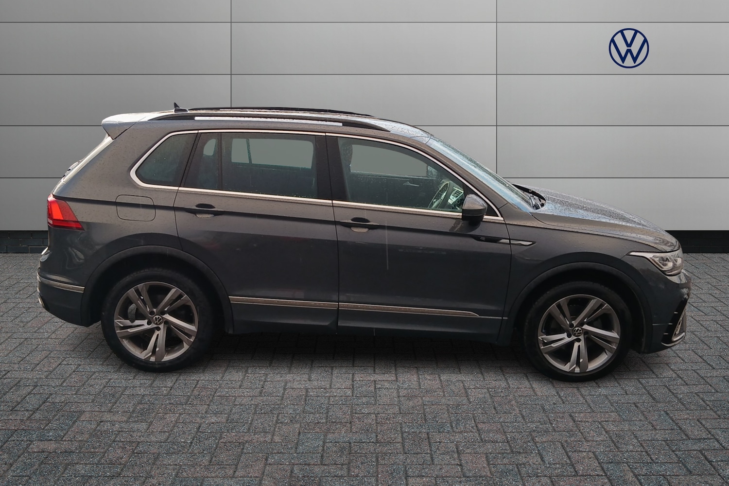 Used Volkswagen Tiguan 2024 for sale - 76677430: Photo 4