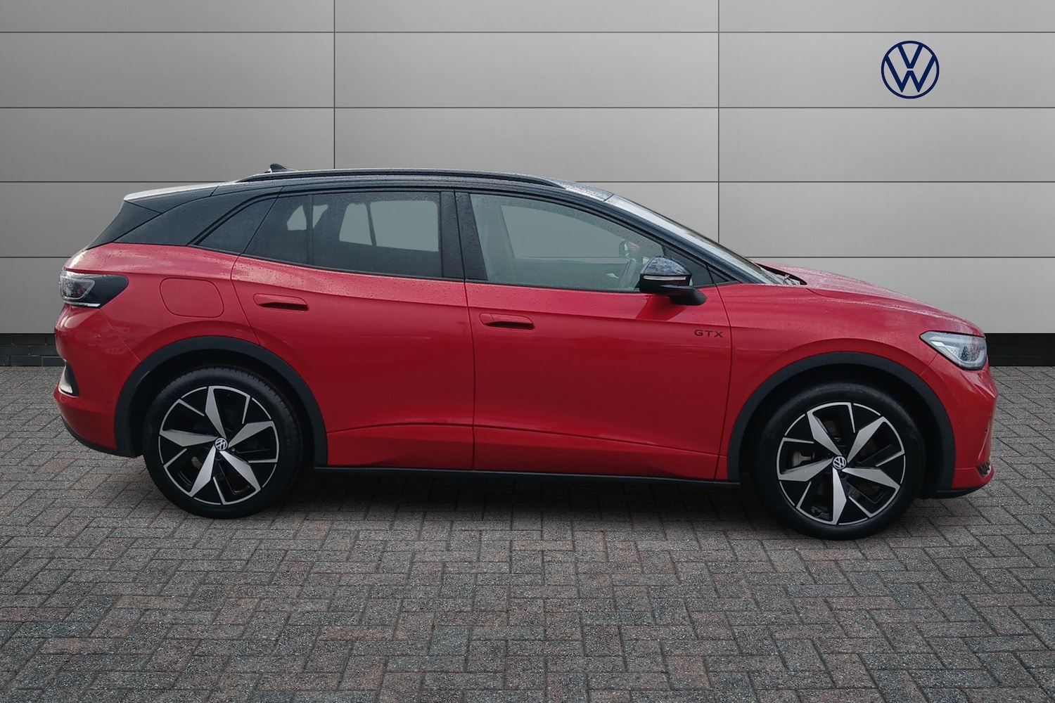 Used Volkswagen ID.4 2023 for sale - 76954151: Photo 4