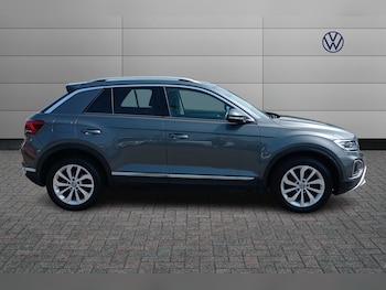 Used Volkswagen T-Roc 2022 for sale - 78411467: Photo