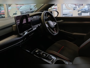 Used Volkswagen Golf 2025 for sale - 77613906: Photo