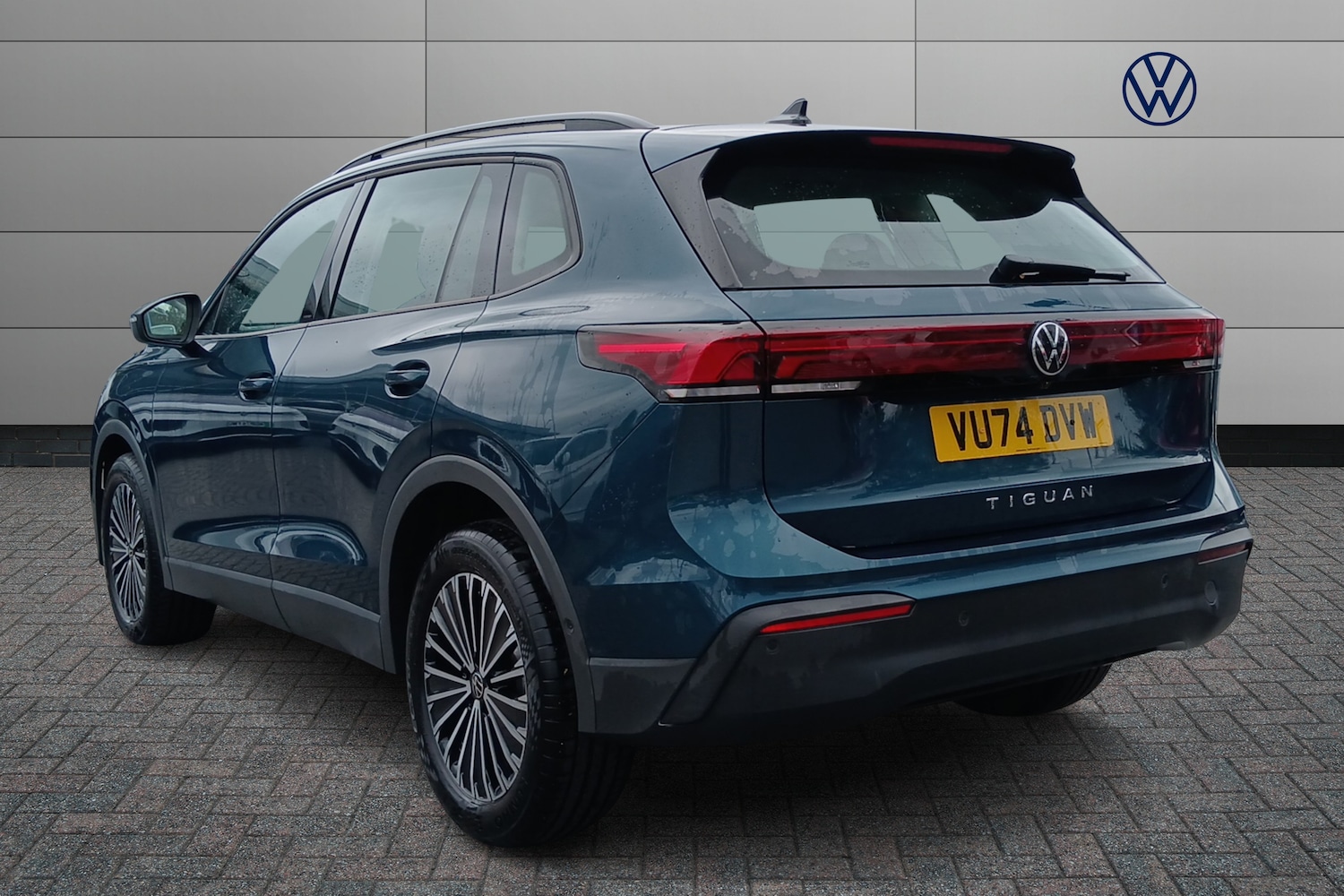 Used Volkswagen Tiguan 2024 for sale - 76677408: Photo 3