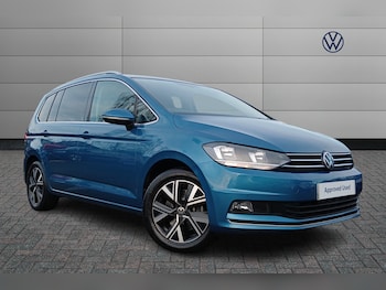 Used Volkswagen Touran 2022 for sale - 77498309: Photo