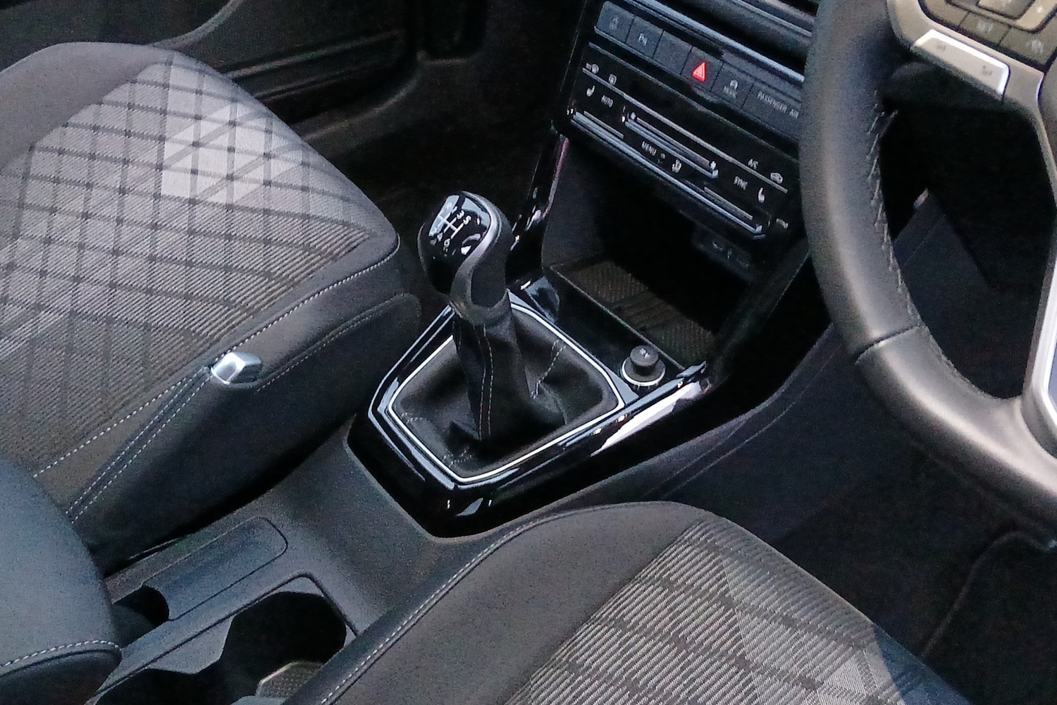 Used Volkswagen T-Cross 2025 for sale - 78074526: Photo 10