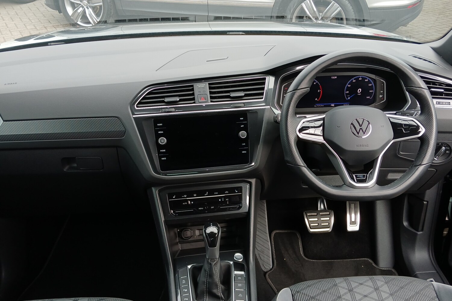 Used Volkswagen Tiguan 2023 for sale - 76675880: Photo 8