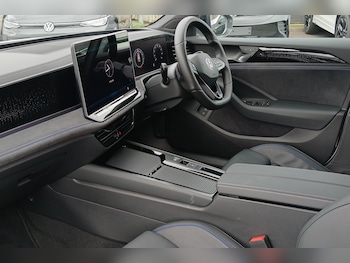 Used Volkswagen Passat 2025 for sale - 78235927: Photo