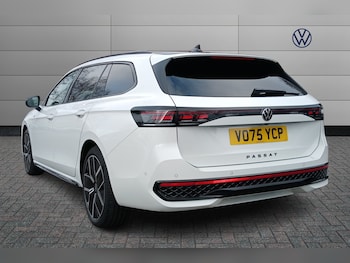 Used Volkswagen Passat 2025 for sale - 78235927: Photo