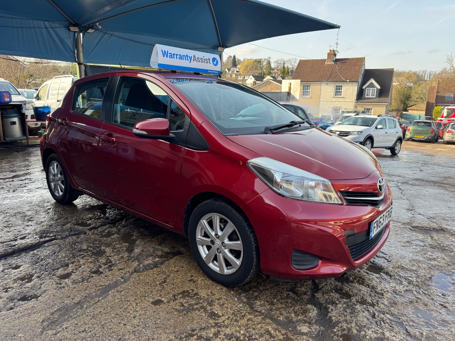 Used Toyota Yaris 2013 for sale - 77669286: Photo 2