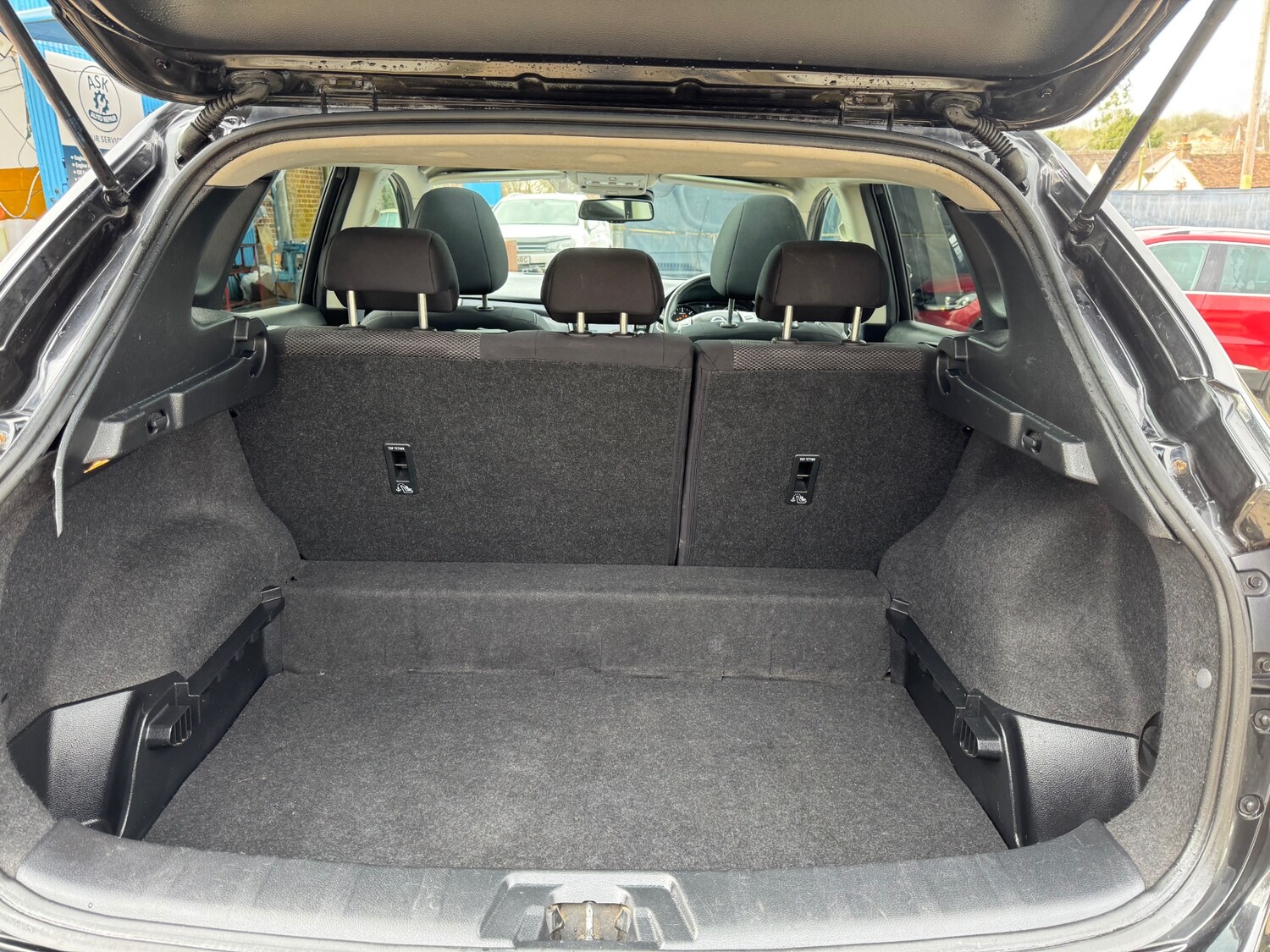 Used Nissan Qashqai 2014 for sale - 77736262: Photo 22