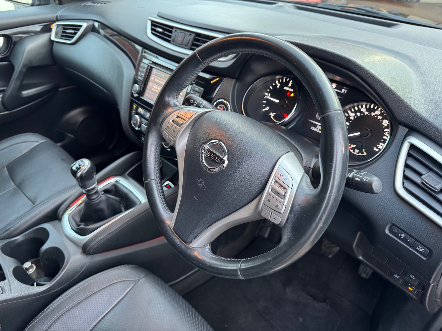 Used Nissan Qashqai 2014 for sale - 77314205: Photo 23