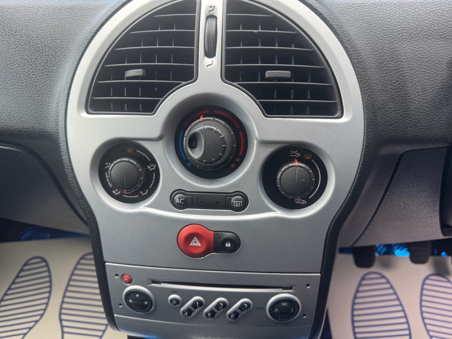 Used Renault Grand Modus 2011 for sale - 76116676: Photo 18
