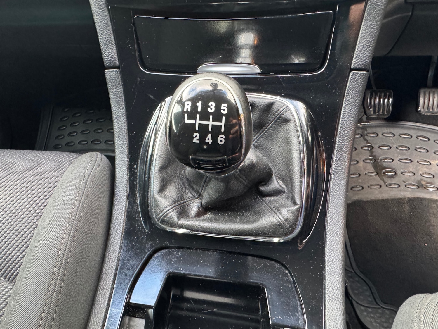 Used Ford S-Max 2010 for sale - 76461905: Photo 14