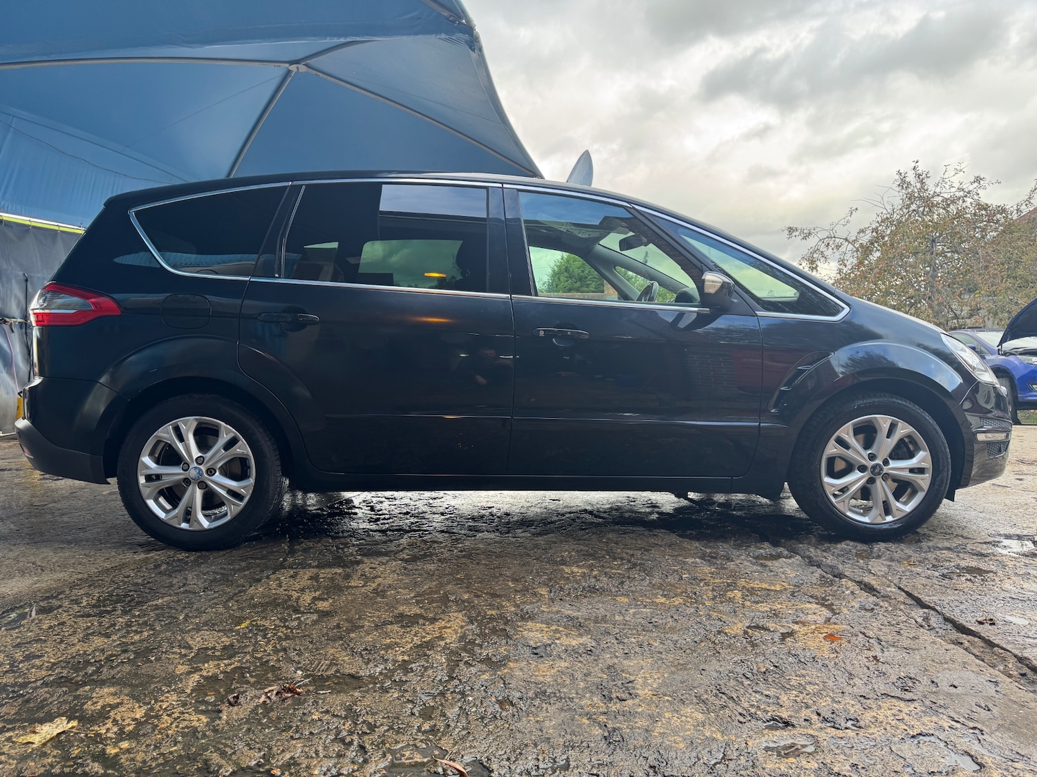 Used Ford S-Max 2010 for sale - 76461905: Photo 8