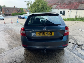 2015 (15) - 1.6 TDI CR SE Tech 5dr