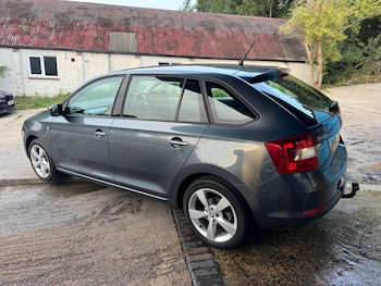 Used Skoda Rapid Spaceback 2015 for sale - 75925761: Photo