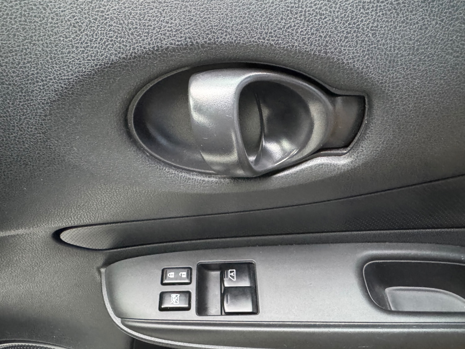 Used Nissan Note 2015 for sale - 76083604: Photo 16