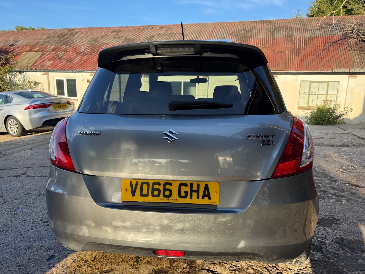 Used Suzuki Swift 2016 for sale - 76058321: Photo 4