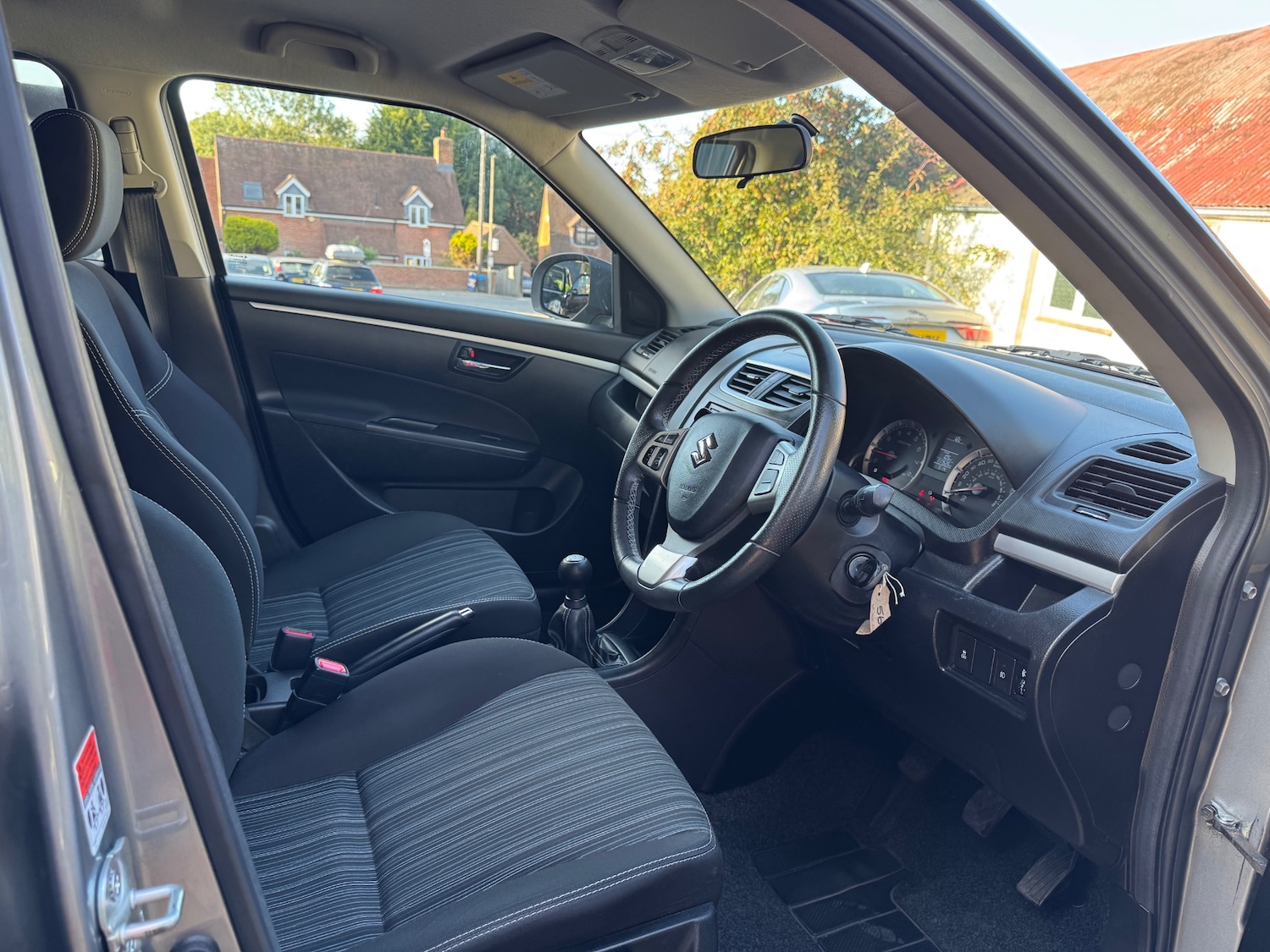 Used Suzuki Swift 2016 for sale - 76058321: Photo 7