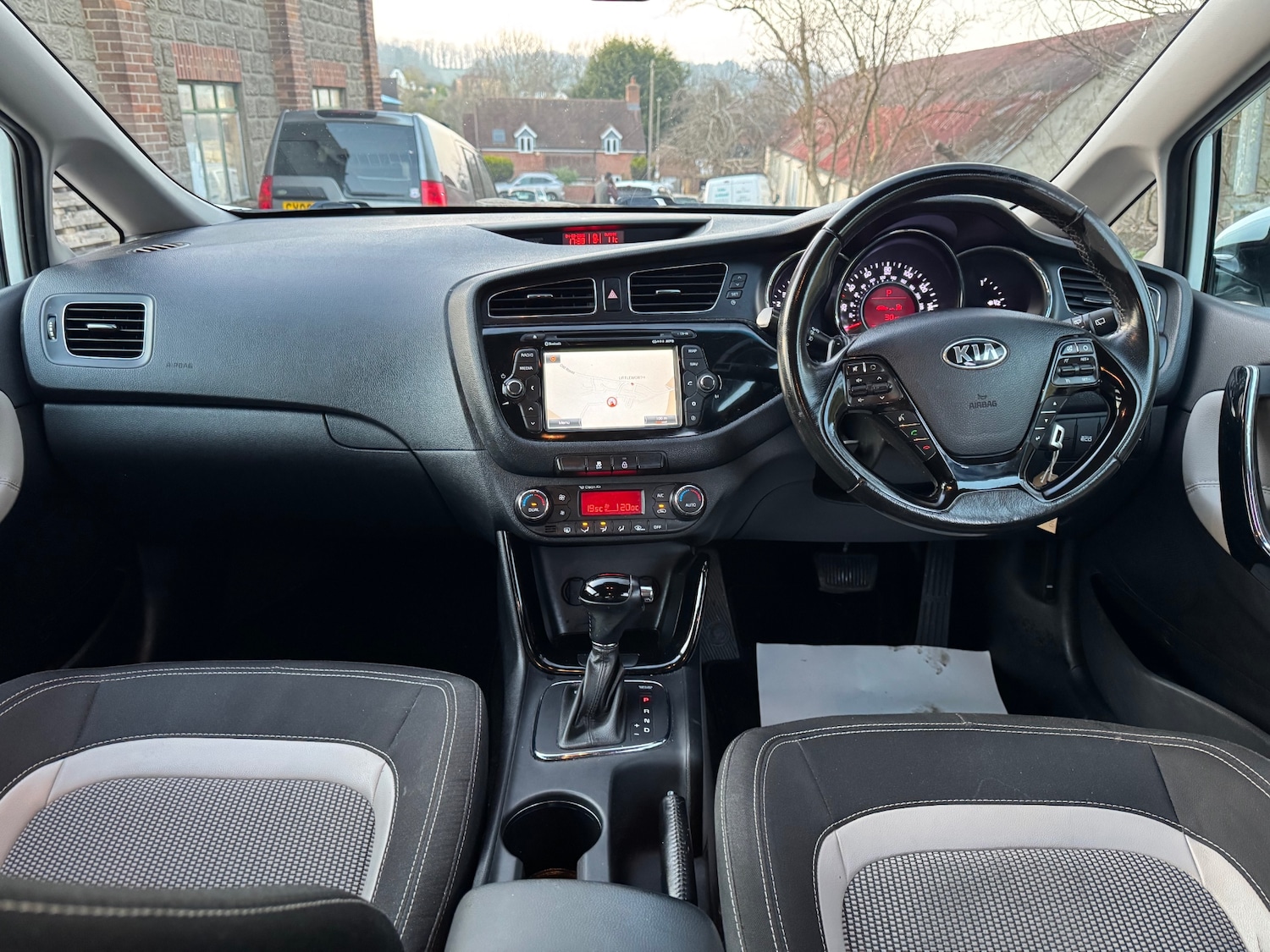 Used Kia Ceed 2015 for sale - 77750478: Photo 33