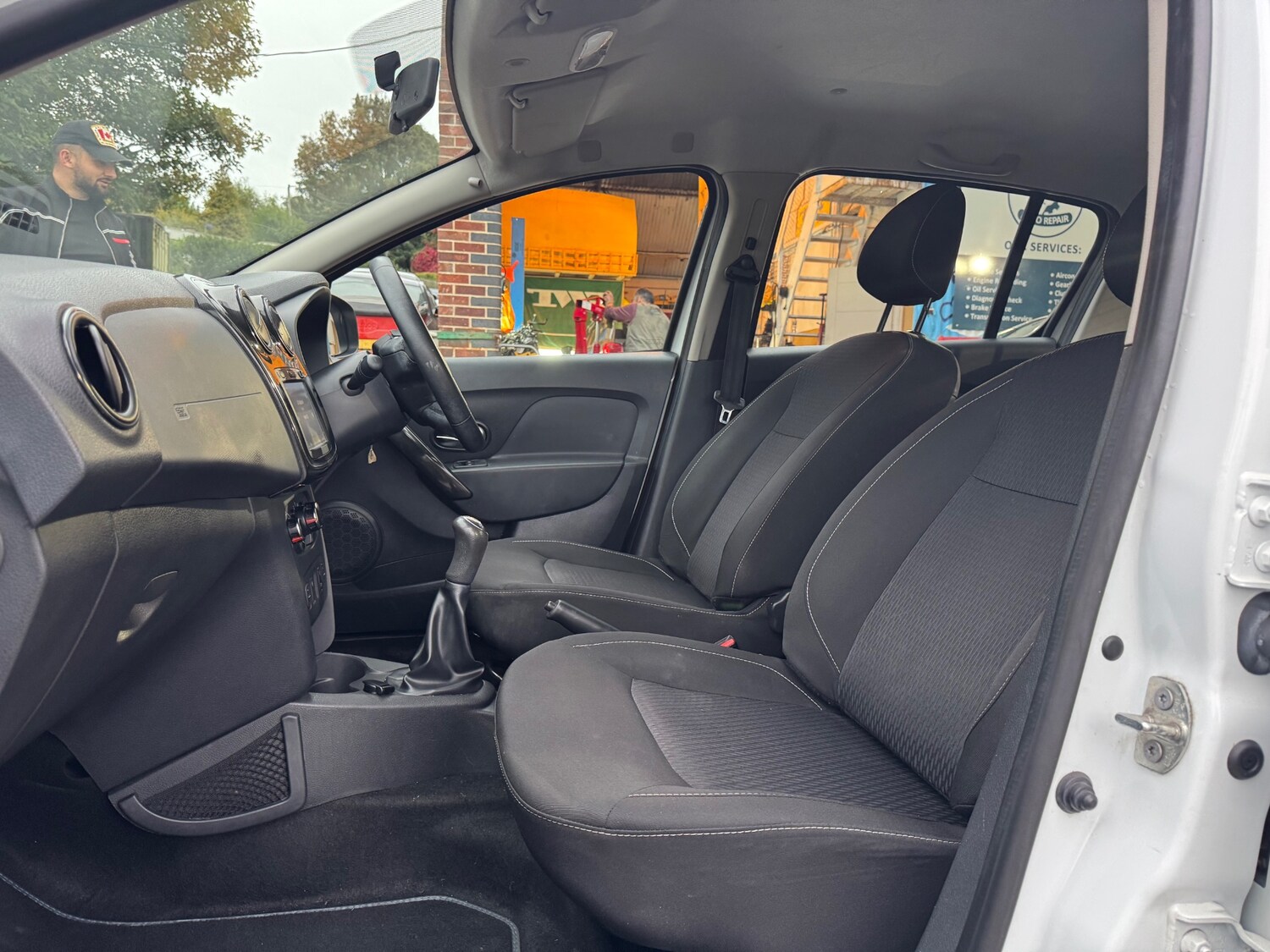 Used Dacia Sandero 2018 for sale - 75920512: Photo 18