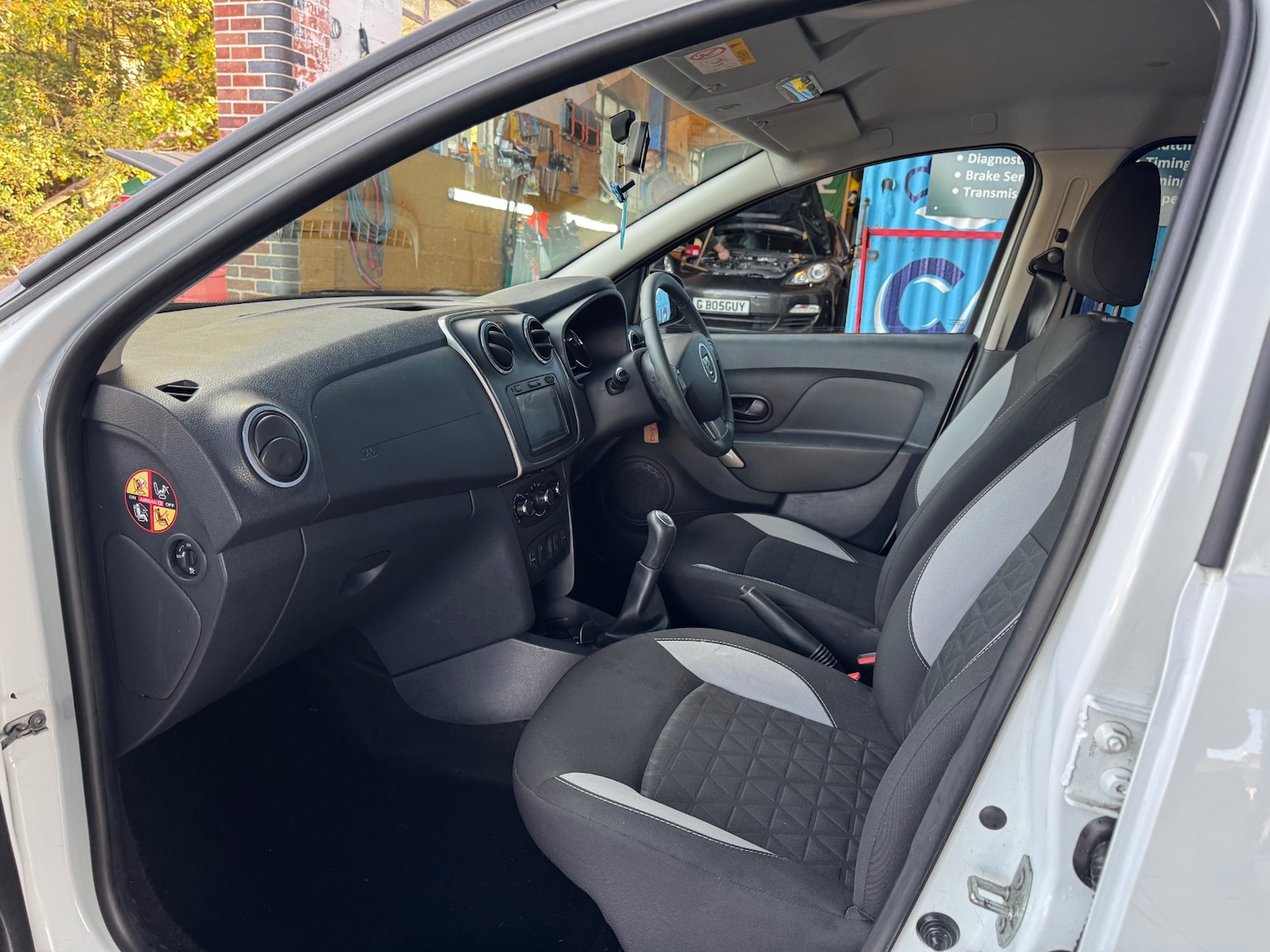 Used Dacia Sandero Stepway 2014 for sale - 76576422: Photo 9