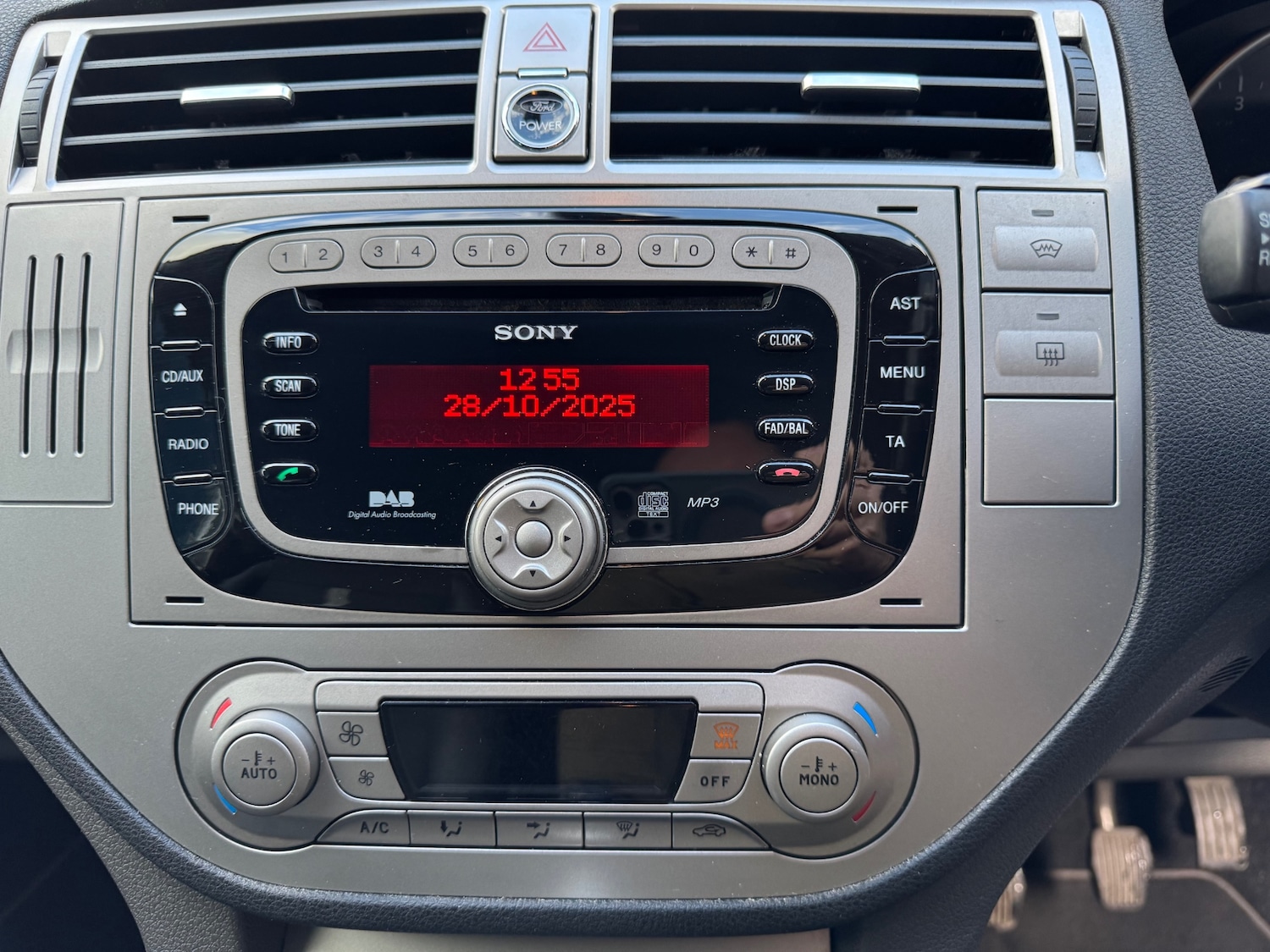 Used Ford Kuga 2012 for sale - 76392513: Photo 12