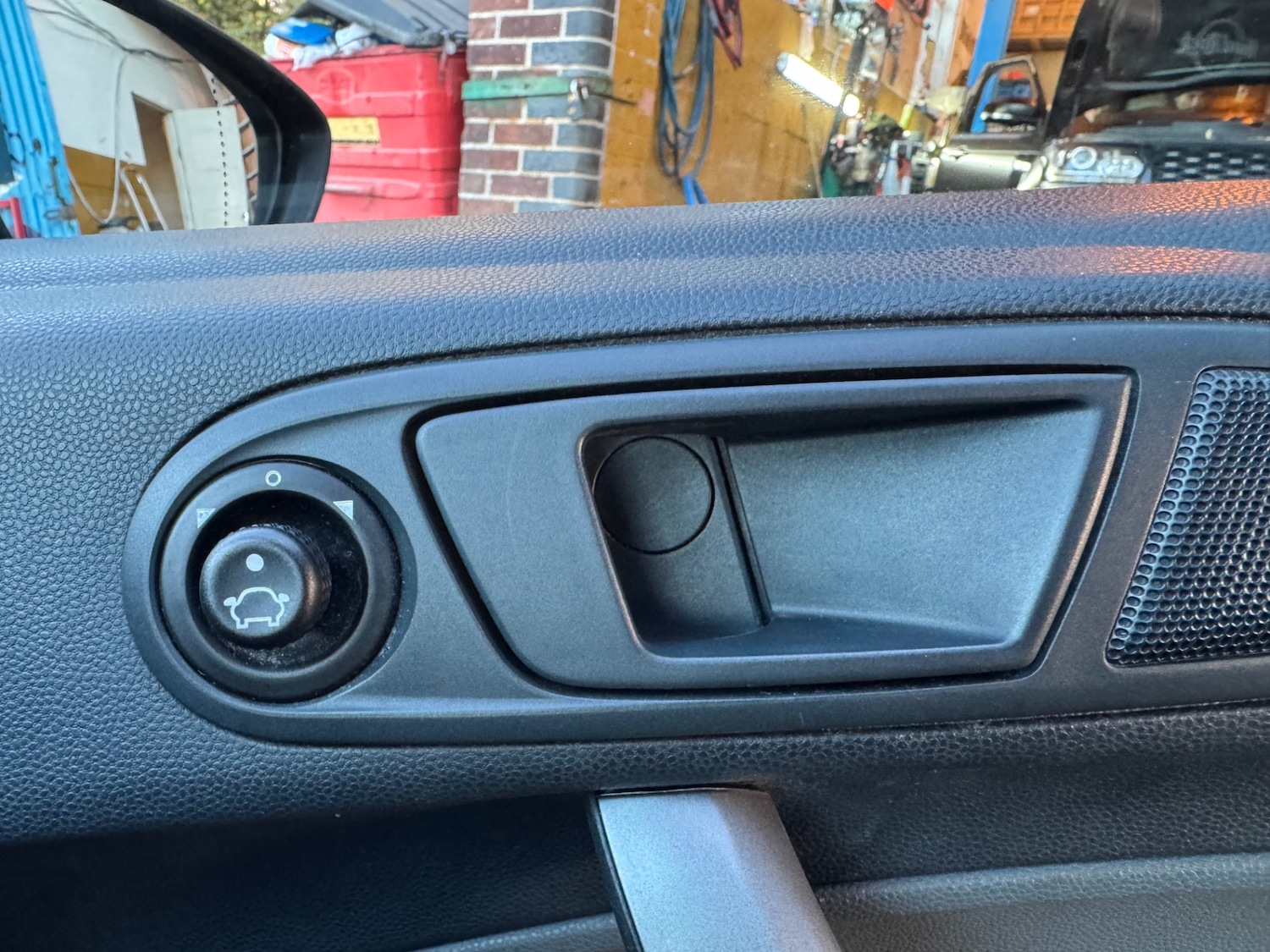 Used Ford Fiesta 2011 for sale - 77314201: Photo 17