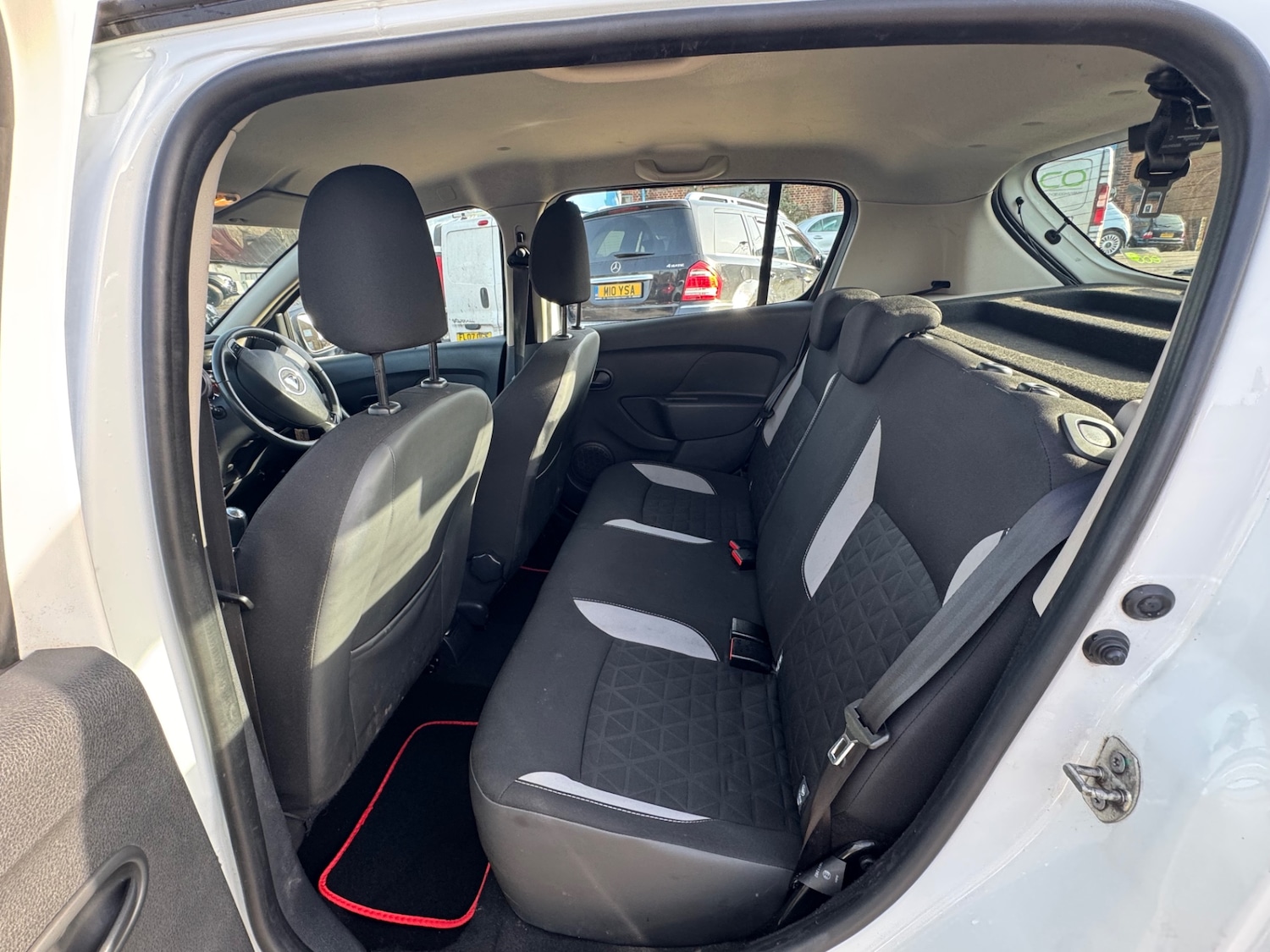 Used Dacia Sandero Stepway 2013 for sale - 77669341: Photo 14