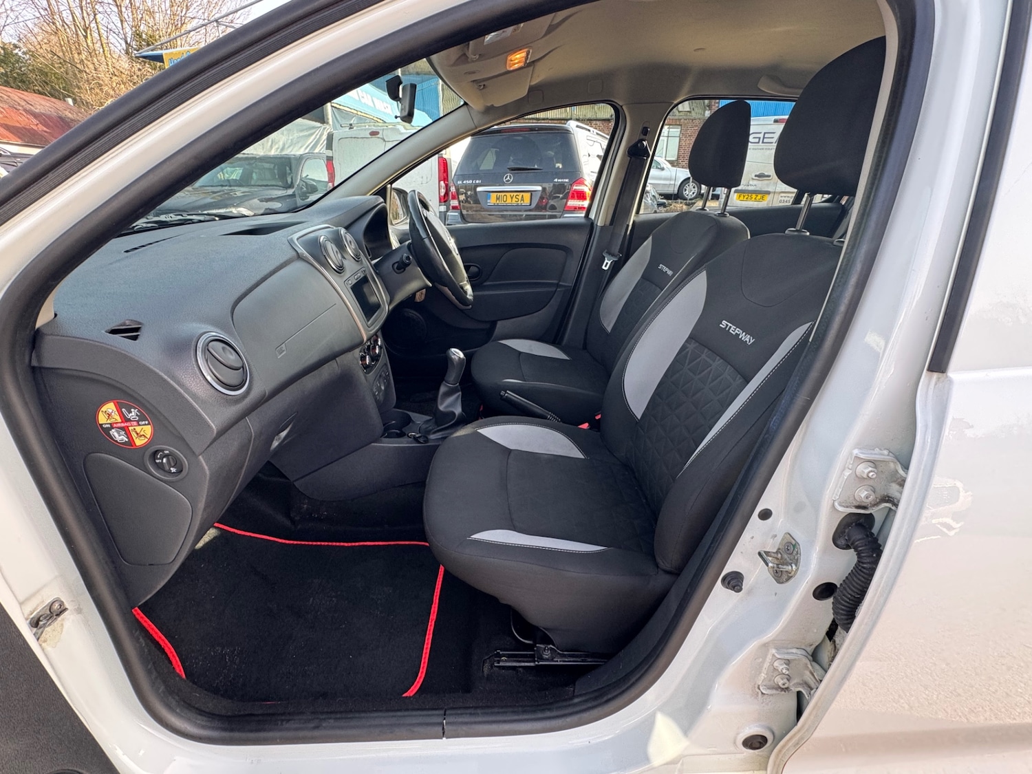 Used Dacia Sandero Stepway 2013 for sale - 77669341: Photo 15