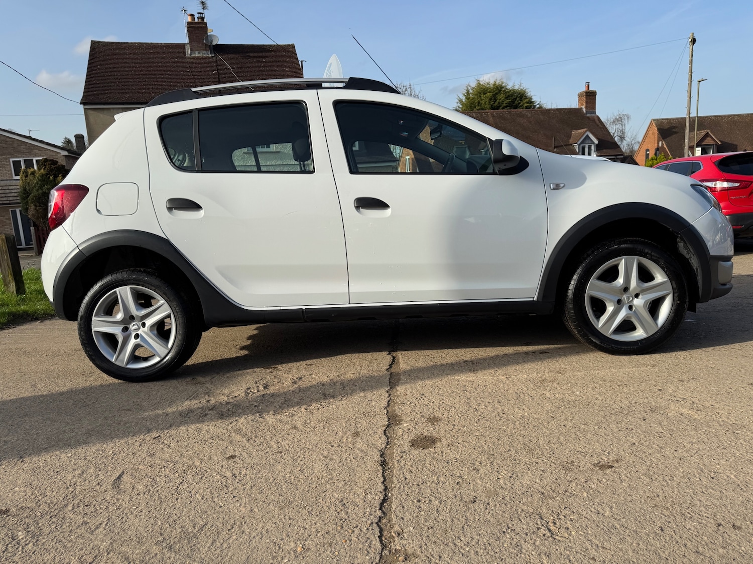 Used Dacia Sandero Stepway 2013 for sale - 77669341: Photo 4