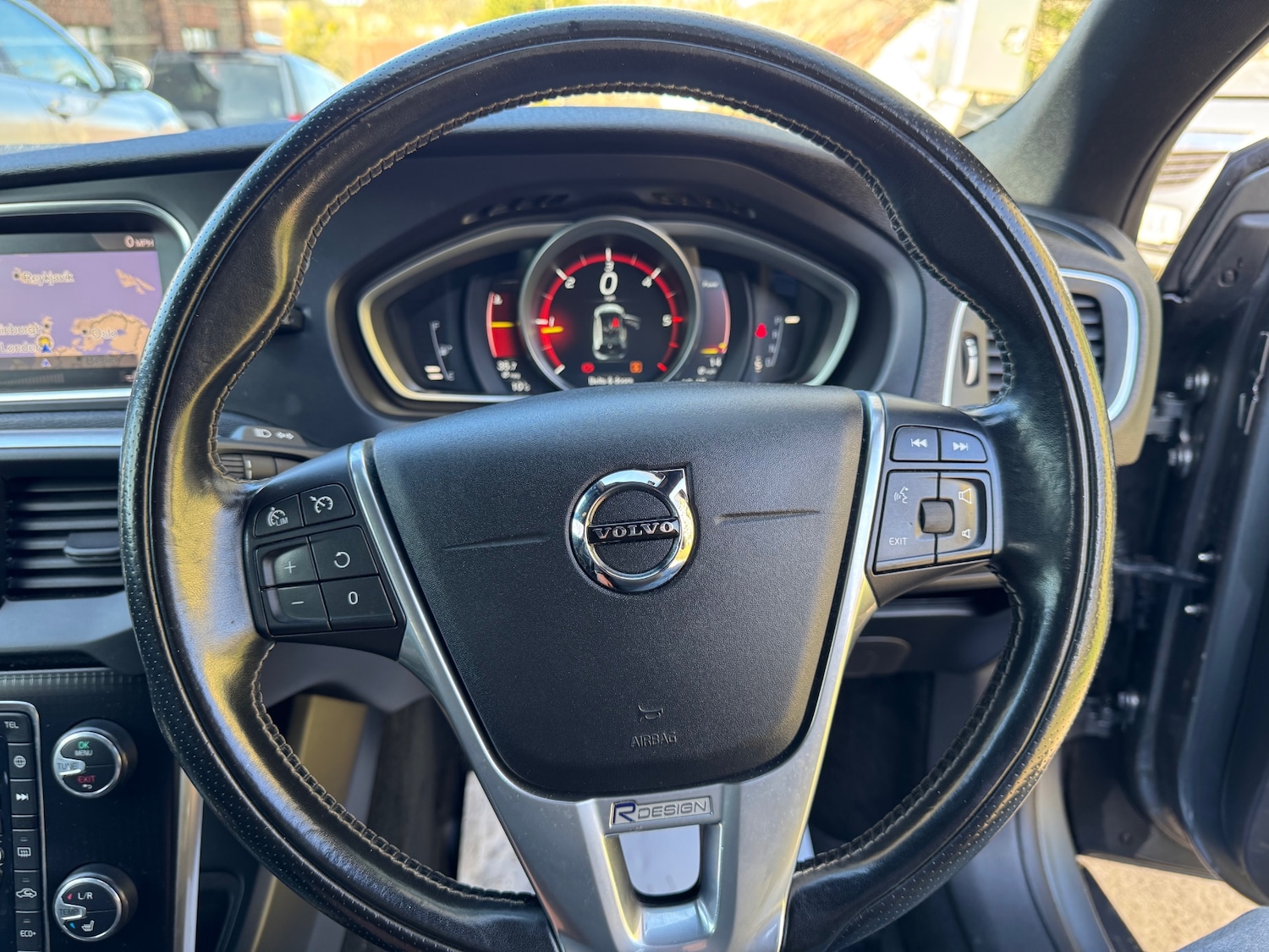 Used Volvo V40 2017 for sale - 77979664: Photo 13