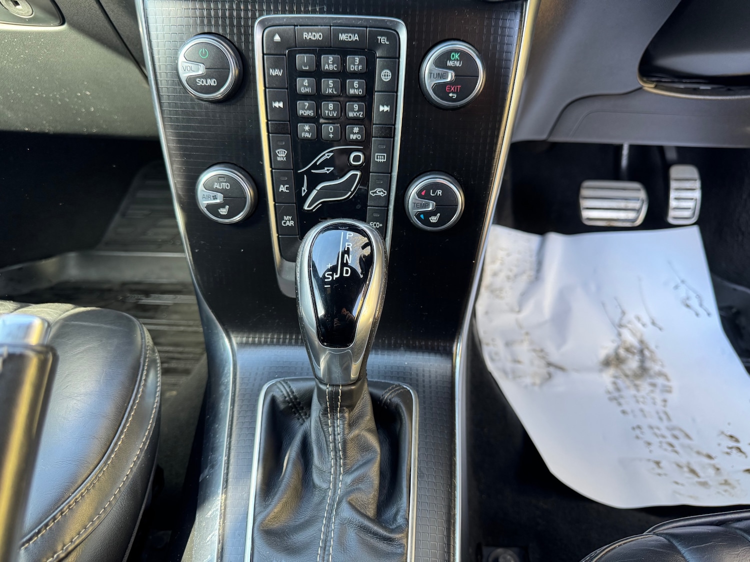 Used Volvo V40 2017 for sale - 77979664: Photo 16