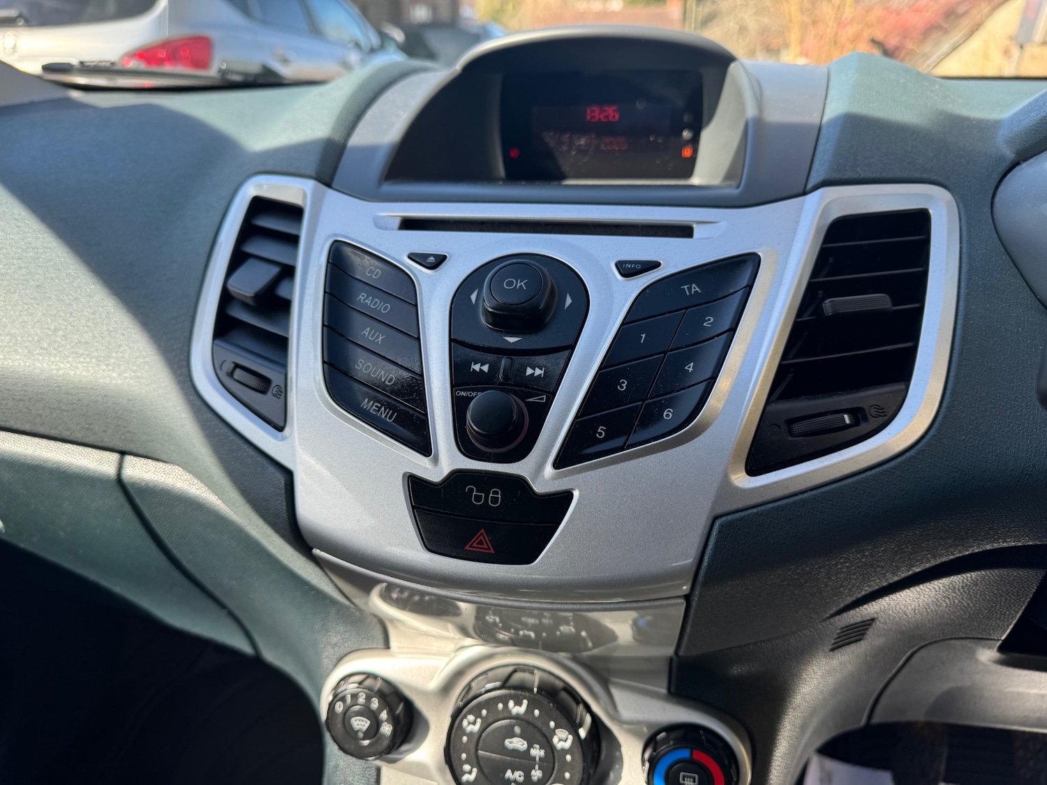 Used Ford Fiesta 2011 for sale - 77979392: Photo 14